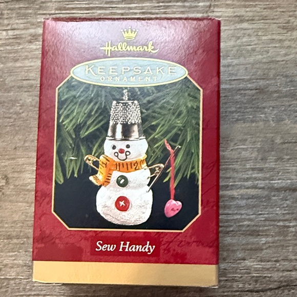 Hallmark Keepsake Ornament Set - Festive Colors - Picture 6 of 8